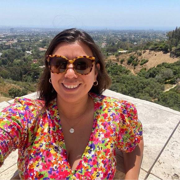 Meet your Posher - Picture 8 of 10